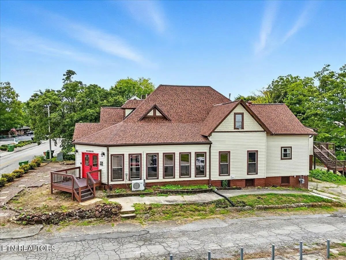 321 High St, Maryville, TN 37804 - #1