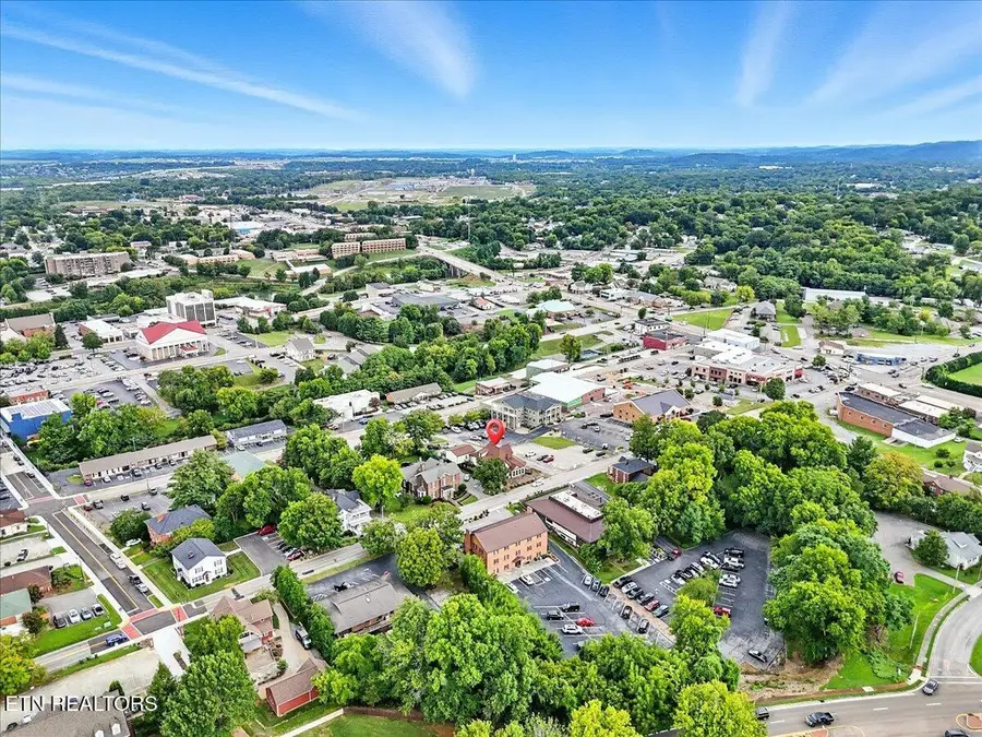 321 High St, Maryville, TN 37804 - #2