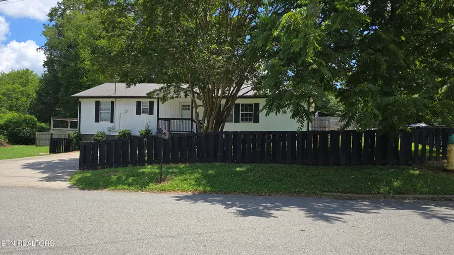 605 Guille St, Athens, TN 37303 - #2