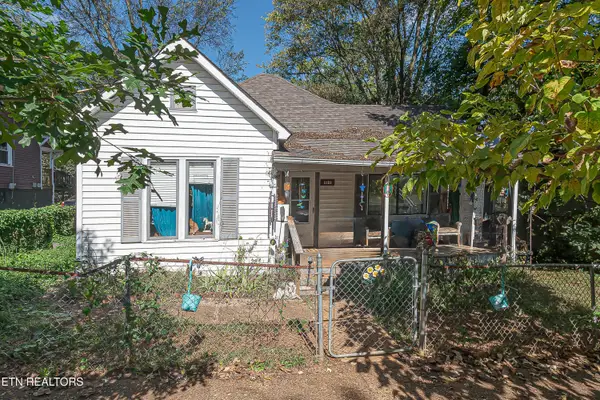 1121 Overton Place, Knoxville, TN 37917