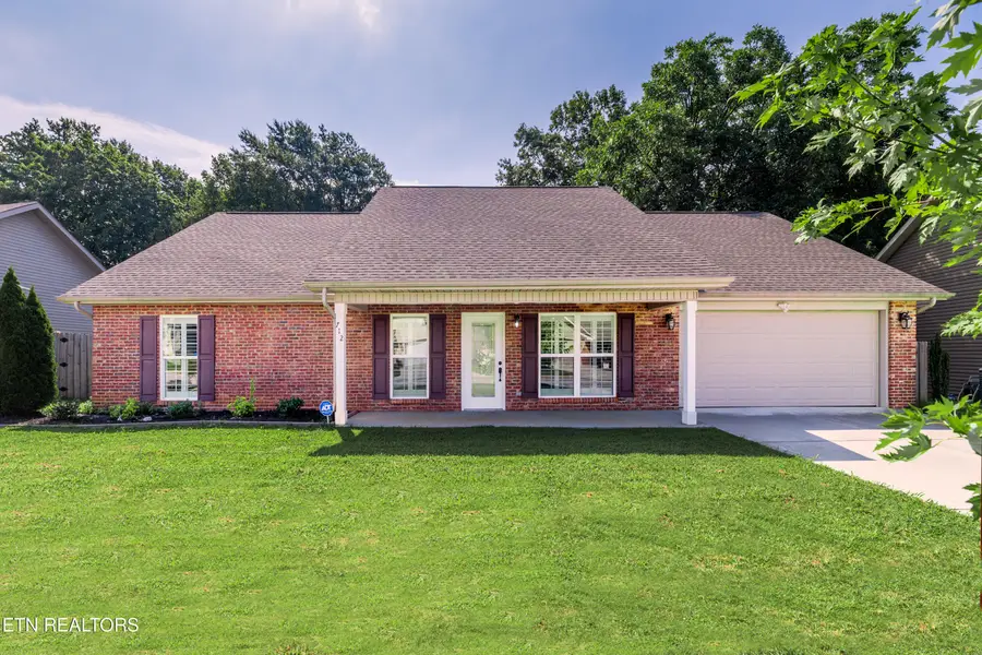 712 Hunter Crst Rd, Maryville, TN 37803 - #2