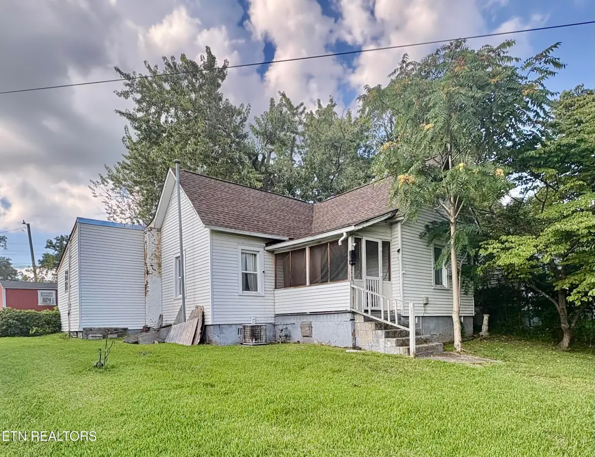 2101 Lawson Ave, Knoxville, TN 37917 - #1