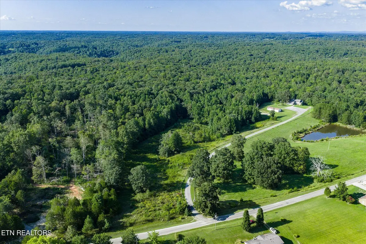 3916 Indian Mound Rd, Sparta, TN 38583 - #1