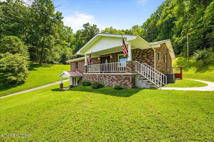 264 Little Cove Creek Rd, Caryville, TN 37714 - #2