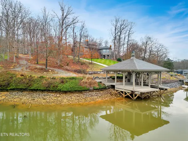 927 Windridge Rd, Friendsville, TN 37737