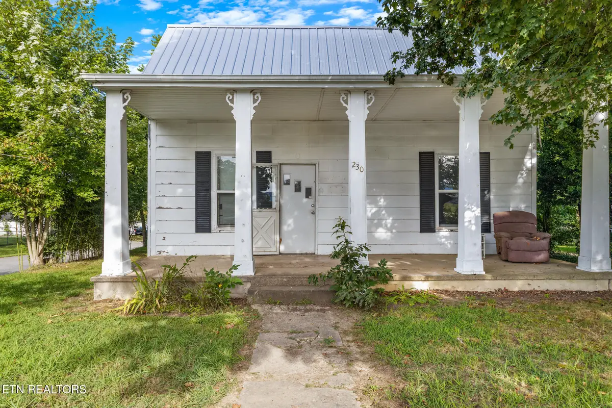 230 Pennsylvania Avenue, Etowah, TN 37331 - #1