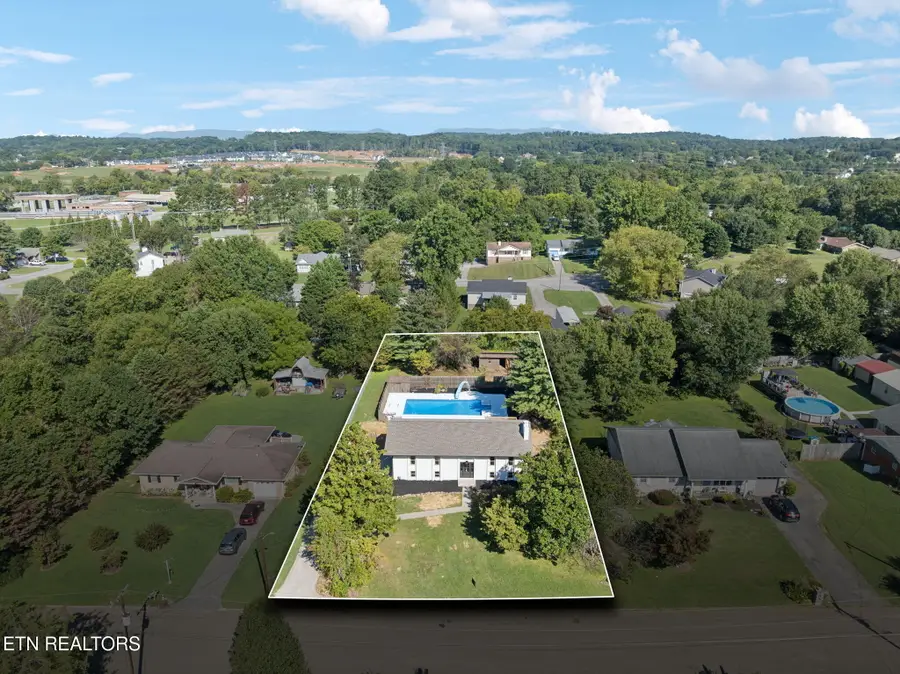 4221 Cadillac Drive, Powell, TN 37849 - #2