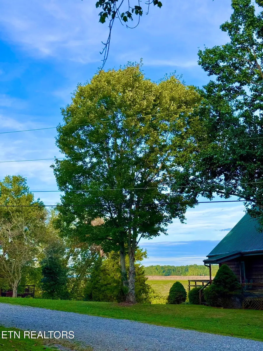 1407 E Park Lane, Sevierville, TN 37876 - #2