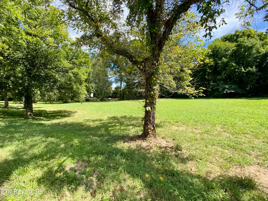 1407 Montvale Rd, Maryville, TN 37803 - #3