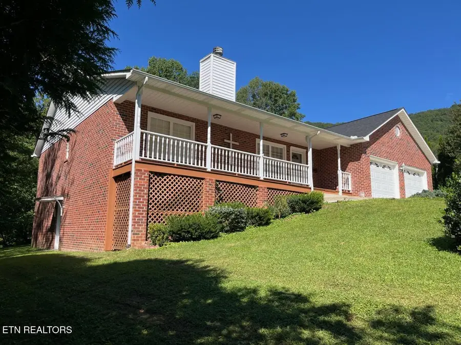 163 Mineral Springs Lane, Jacksboro, TN 37757 - #3