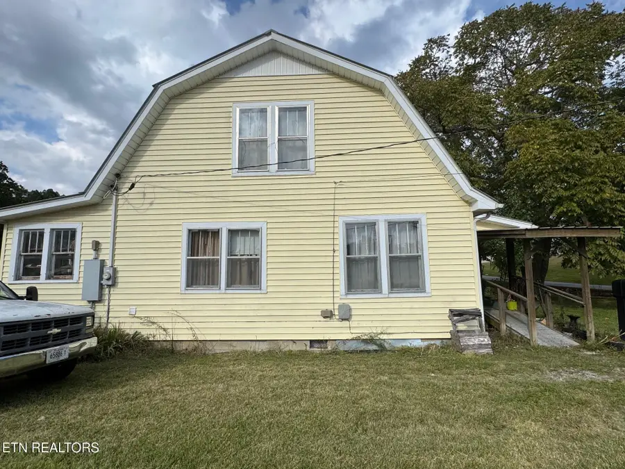 201 Taylor Ave, Jamestown, TN 38556 - #3