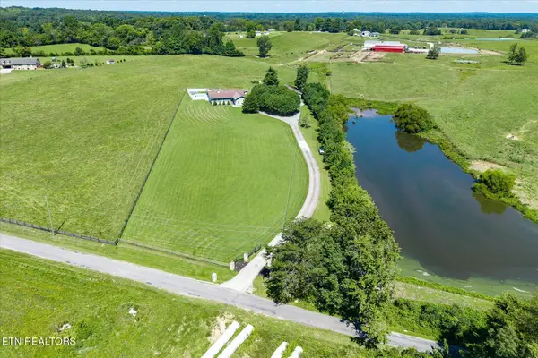 113 Swan Rd, Crossville, TN 38555