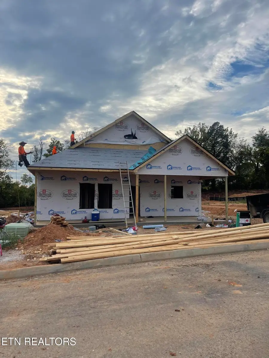 924 Stratford Avenue, Sweetwater, TN 37874 - #2