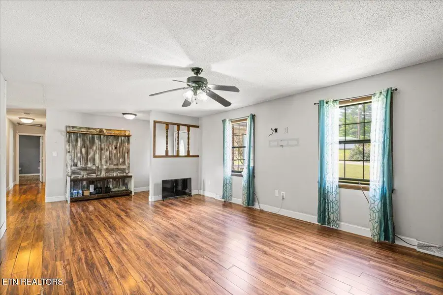 211 Evans Rd, Jacksboro, TN 37757 - #3