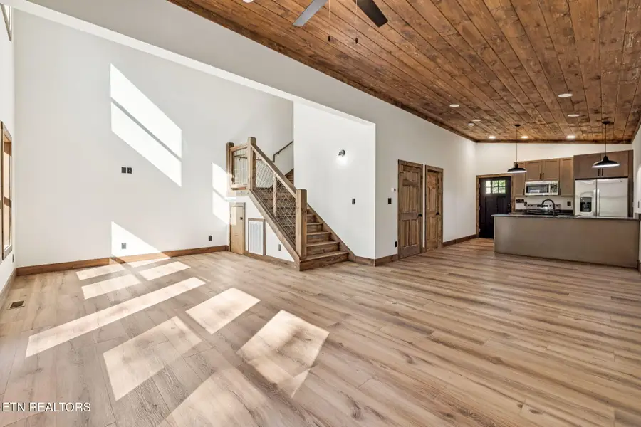 717 Country Oaks Lane, Lafollette, TN 37766 - #2