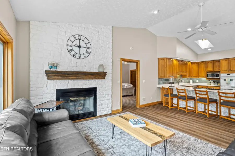 1691 Cove Pointe Rd, Lafollette, TN 37766 - #3