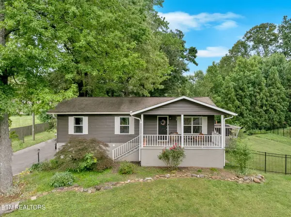 8202 Westland Drive, Knoxville, TN 37919