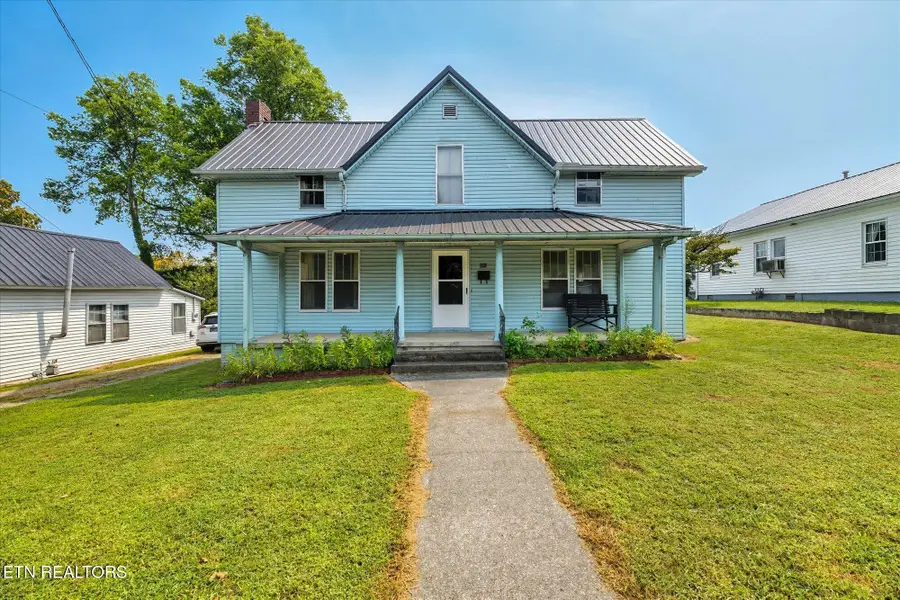 305 Church St, Loudon, TN 37774 - #2