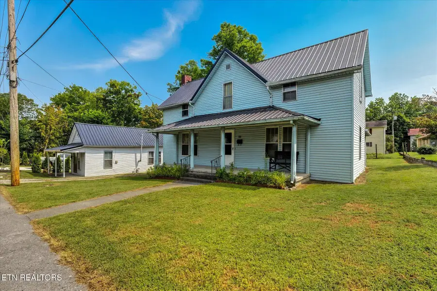 305 Church St, Loudon, TN 37774 - #3