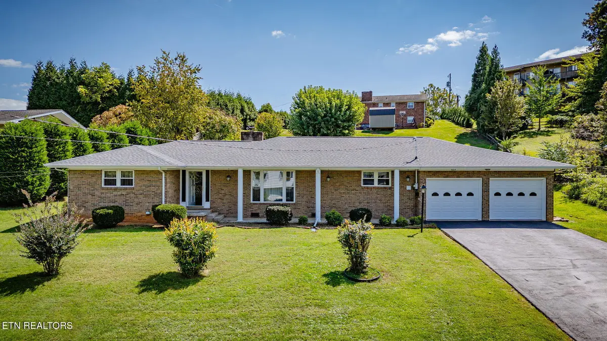 604 Willowood Dr. Drive, Johnson City, TN 37604 - #1