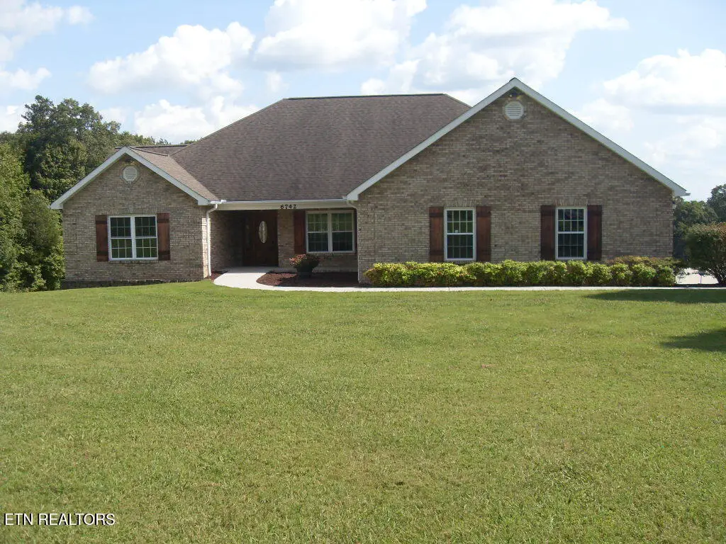 6742 Ridgeview Rd, Knoxville, TN 37918 - #1