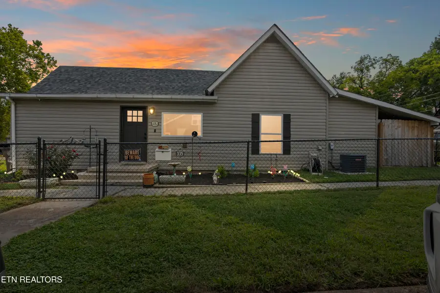 335 E Quincy Ave, Knoxville, TN 37917 - #2