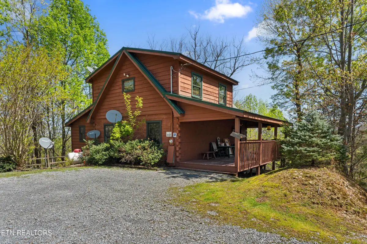 4388 Carolina Cove Way, Pigeon Forge, TN 37863 - #1