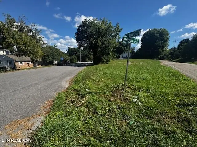 2739 Wilson Ave, Knoxville, TN 37914 - #2
