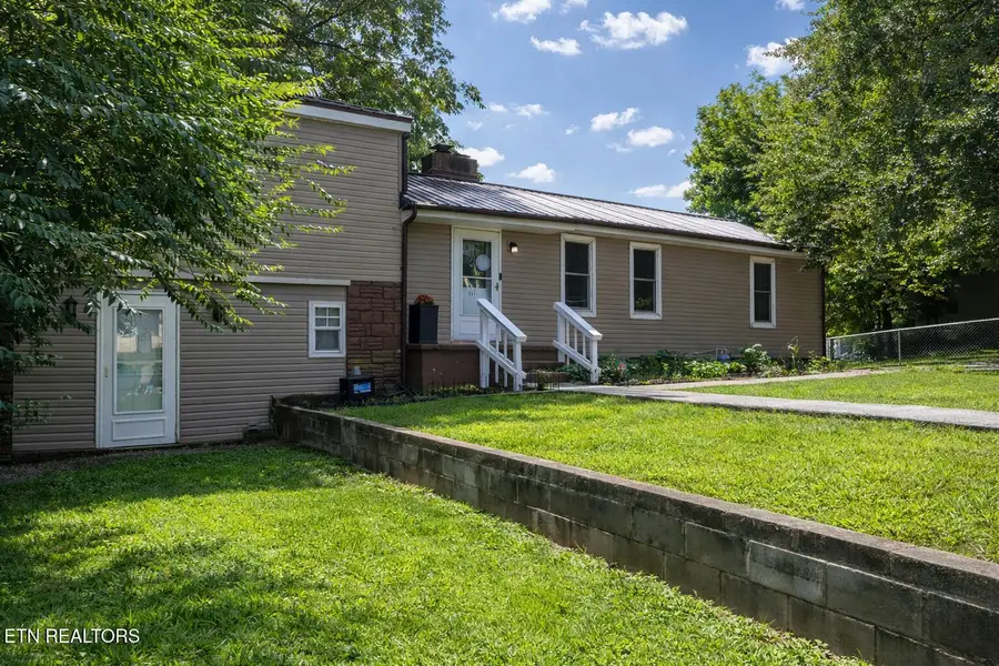 1113 Mccaslin Ave, Sweetwater, TN 37874 - #2