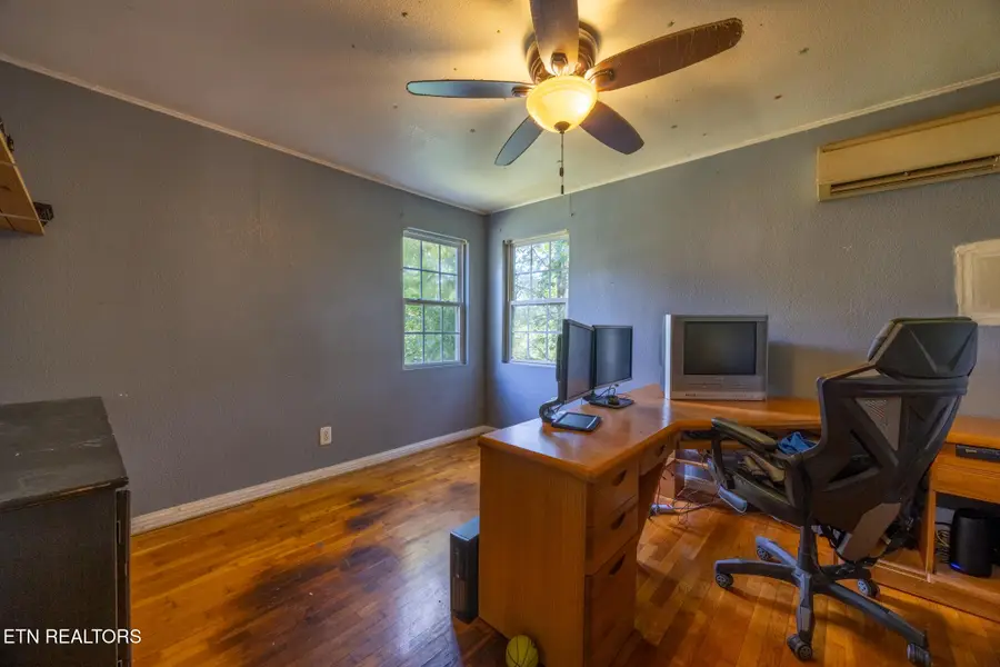 1113 Mccaslin Ave, Sweetwater, TN 37874 - #3