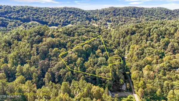 9024 Welch Rd, Knoxville, TN 37938