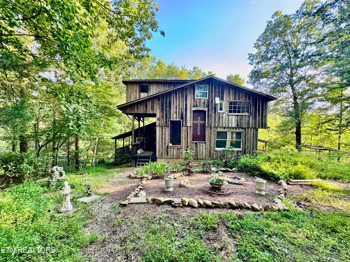 2977 Arch Rd, Cosby, TN 37722 - #1
