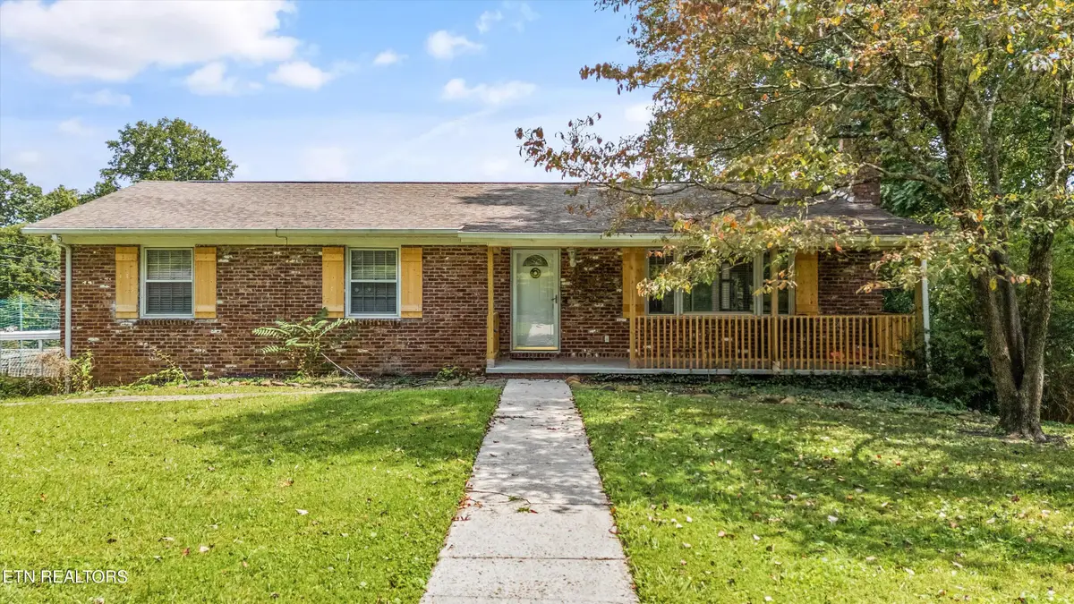 4621 Royalview Rd, Knoxville, TN 37921 - #1