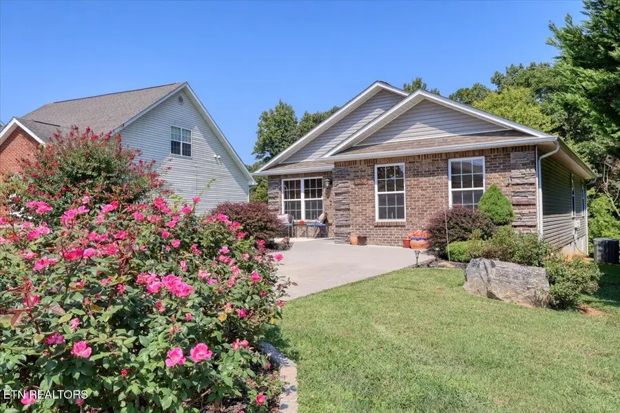 1826 Watauga St, Sevierville, TN 37876 - #3