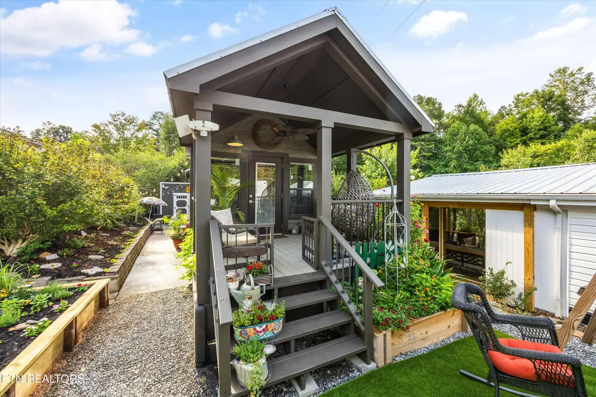 610 Whistling Swan St, Townsend, TN 37882 - #1