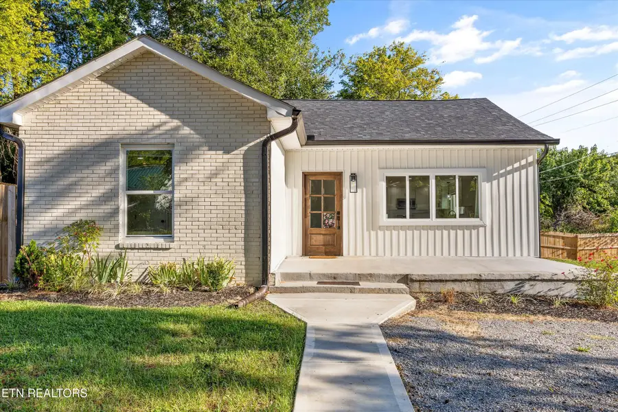 2399 Sweetwater Vonore Rd, Sweetwater, TN 37874 - #2