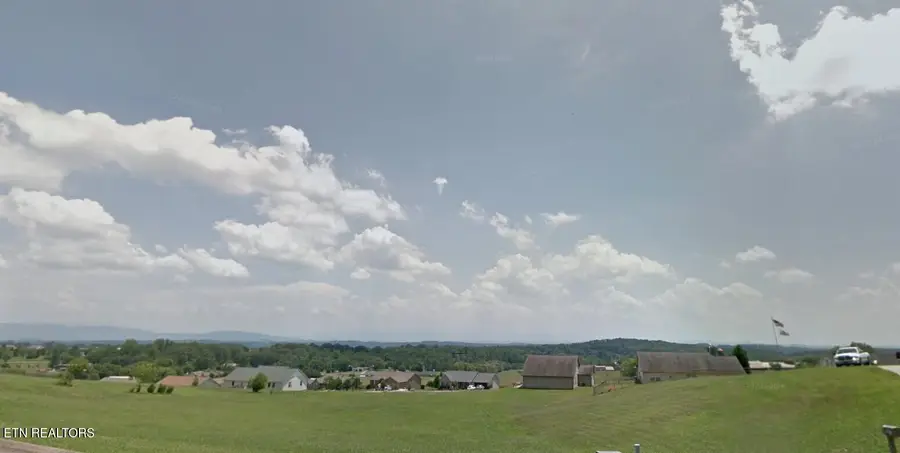 300 Franklin Estates Lane, Greenback, TN 37742 - #2