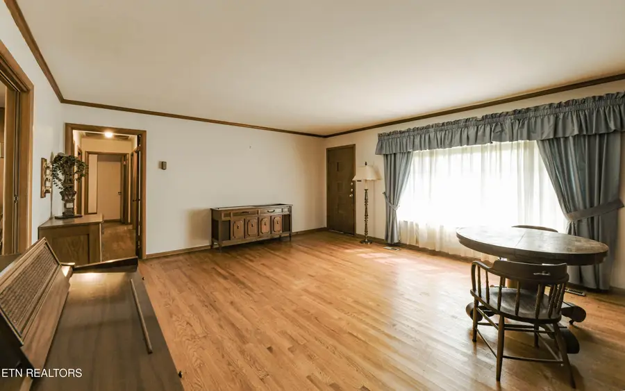 816 Whitehall Rd, Knoxville, TN 37909 - #3