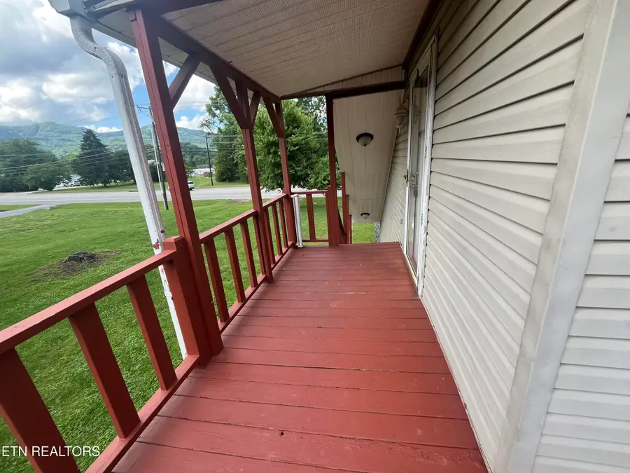 4607 W Cumberland Ave, Middlesboro, KY 40965 - #2