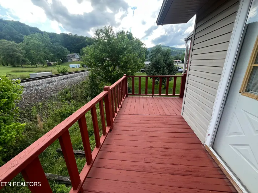 4607 W Cumberland Ave, Middlesboro, KY 40965 - #3