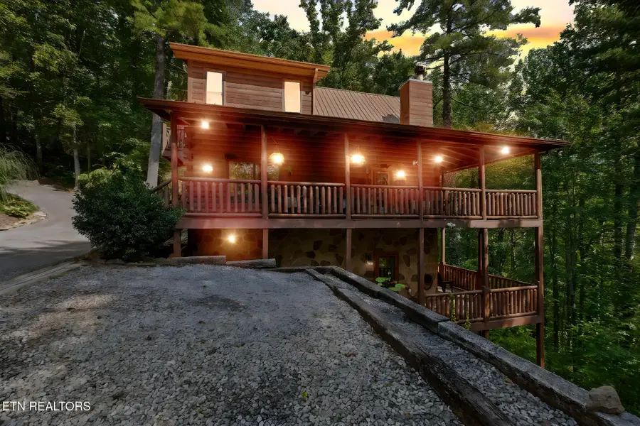 2439 Woodside Lane, Sevierville, TN 37862 - #3