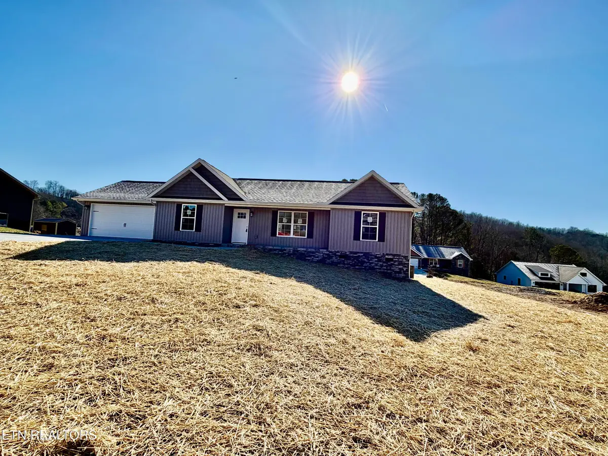 135 Milo Circle, Tazewell, TN 37879 - #1