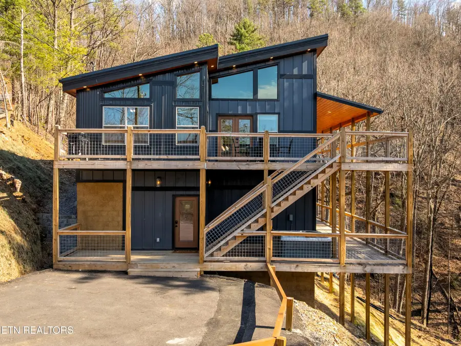 3265 Emerald Springs Loop, Sevierville, TN 37862 - #2