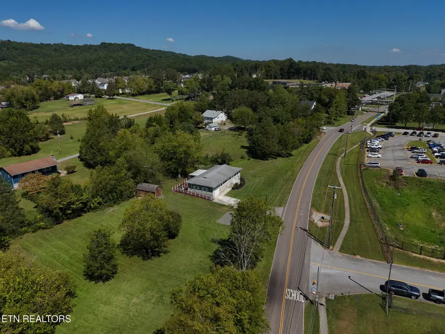 2107 Tipton Station Rd, Knoxville, TN 37920 - #2