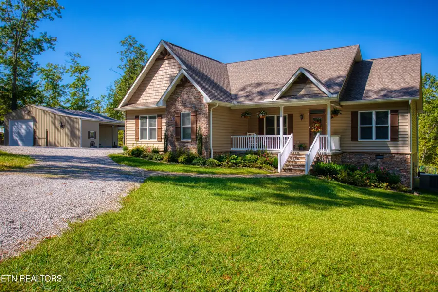 540 Buck Ridge Rd, Jamestown, TN 38556 - #2