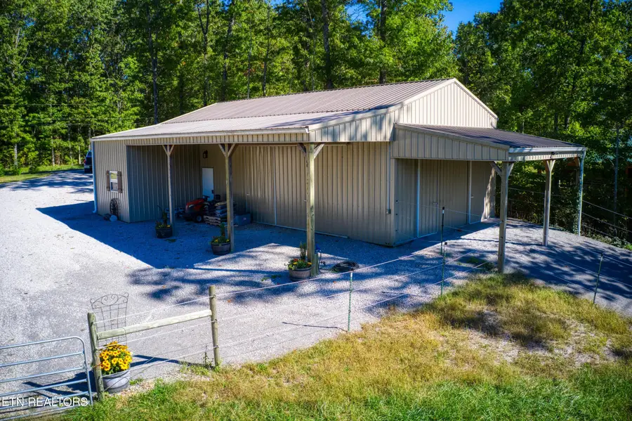 540 Buck Ridge Rd, Jamestown, TN 38556 - #3