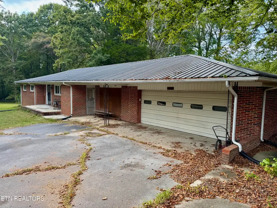 1737 Cummins Mill Rd, Cookeville, TN 38501 - #2