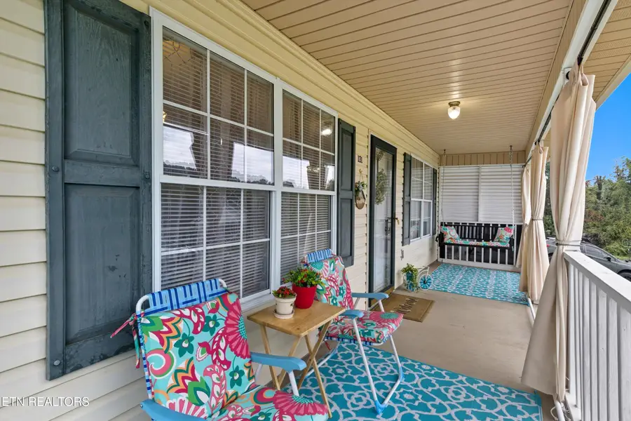131 Emerald Court Place, Lenoir City, TN 37771 - #2