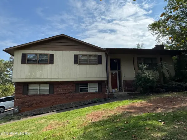 718 Greenwich Drive, Maryville, TN 37803