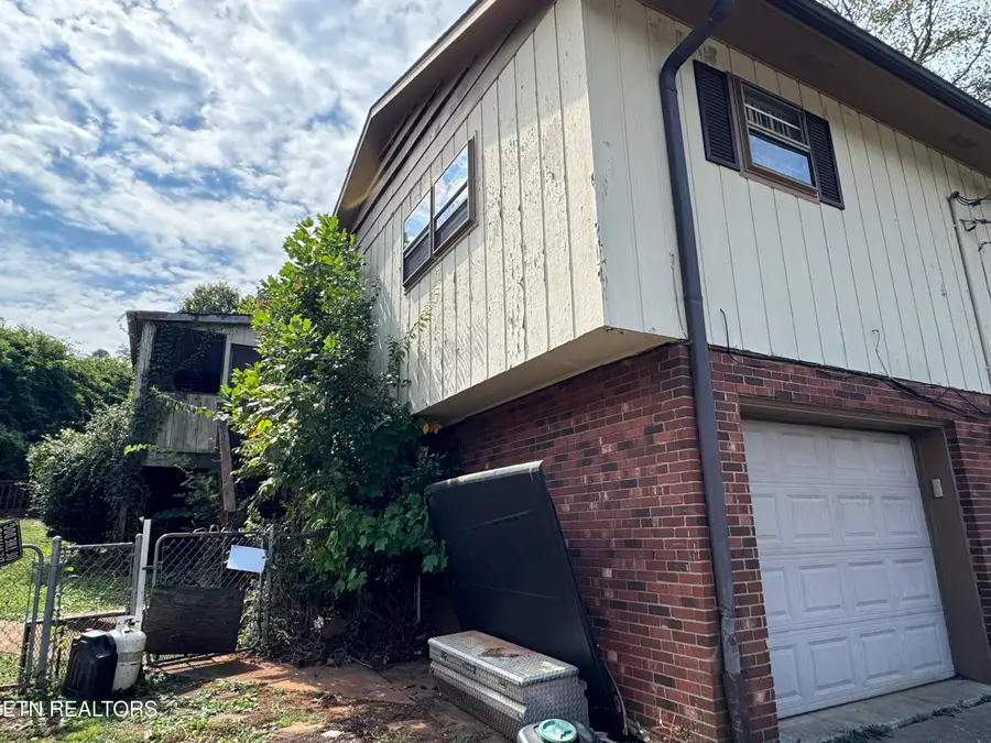 718 Greenwich Drive, Maryville, TN 37803 - #3